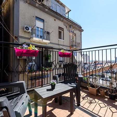 Appartement La Terrazzina Sul Porto à Naples Extérieur photo